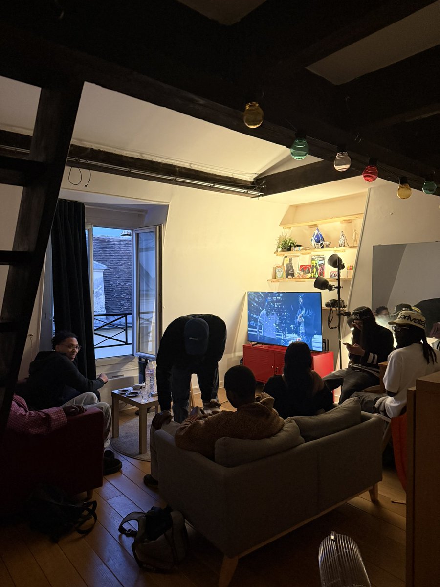 private life cant get in