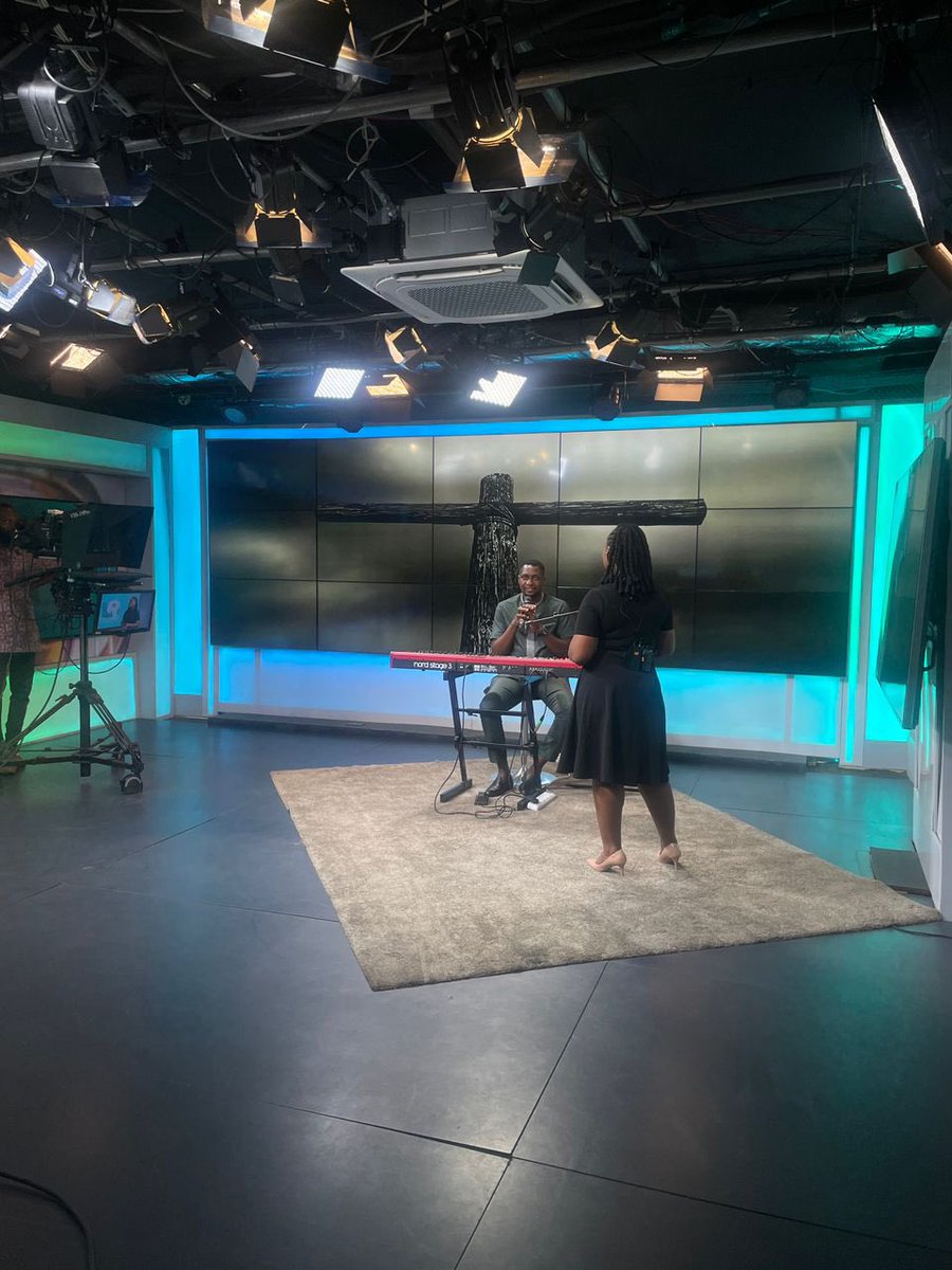 Throwback Tuesday 😇

Time @ GHone Tv  on Rhythmzlive :Acoustic Session 
Special thanks to @realberniceab for all the support

thank you 🙏 <a href="/etornamkumashie/">Etornam Kumashie</a> 

Credits:
📷@coby.dicksondavid 
👕franholm

#lordableholm #music01 #ghonetv #rhythmzlive #gospelmusician