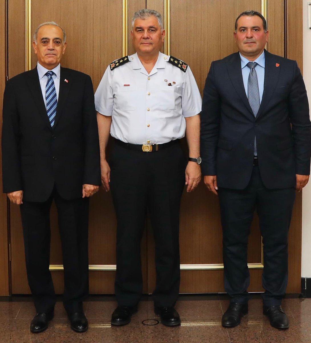 Bugün <a href="/TmsyGaziler/">T.M.S.Y GAZİ SAYILMAYANLAR</a> Başkanımız Sn  <a href="/ErtugrlGaziTmsy/">ERTUĞRUL GAZİ DEMİR</a> ve <a href="/TmsyGaziler/">T.M.S.Y GAZİ SAYILMAYANLAR</a> üyemiz Sn Celal Şahin Paşamızla  <a href="/jandarma/">T.C. Jandarma Gn. K</a> Sn Orgeneral Ali ÇARDAKCI 'yı makamında ziyateti etmiştir.
Misafirperverliği için Sn. Orgeneral Ali ÇARDAKCI çok teşekkür ediyoruz.
👇🇹🇷👇
#GazilikHakkımızıİstiyoruz