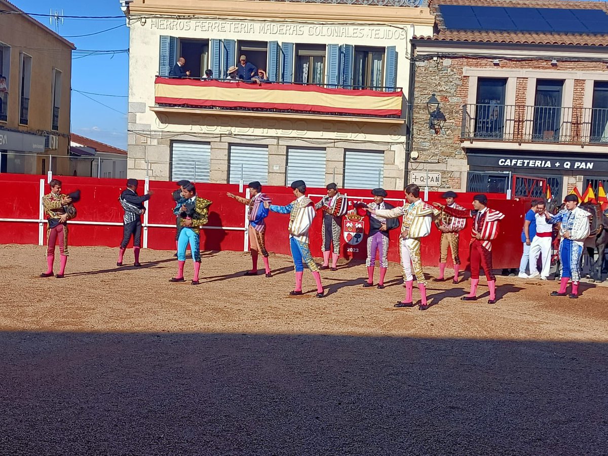 Al Toro Por los Cuernos tweet media