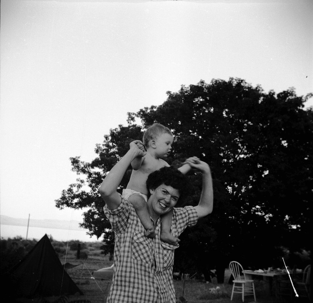 Ένα χρόνο μεγαλύτερος, ένα χρόνο σοφότερος... Σας ευχαριστώ για τις όμορφες ευχές σας τόσο για τα δικά μου γενέθλια χθες, όσο και για της Μαργαρίτας σήμερα!