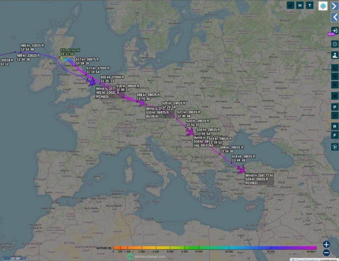 Monitor807's tweet image. Amerykańskie tankowce powietrzne przerzucone w poniedziałek do Europy dziś wraz z licznymi myśliwcami skierowały się na Bliski Wschód. To powtórka scenariusza z czerwca tego roku, który poprzedził atak na Iran.