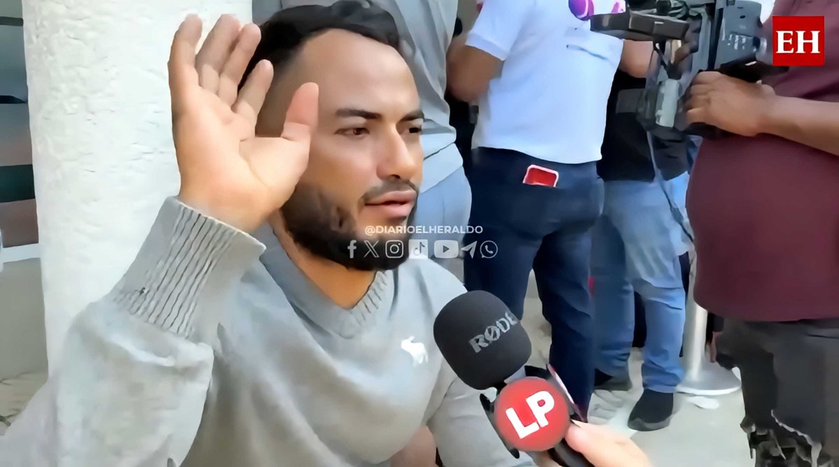 PortilloAx9141's tweet photo. Hondureños DEPORTADOS 🇺🇲 #6  Dura Separación de Sus Familias  🥺🇭🇳

Conoce estos Increíbles casos aqui: 👇🏻👇🏻👇🏻👇🏻

https://t.co/OoTFpU17eQ https://t.co/lGdCJfc1zz