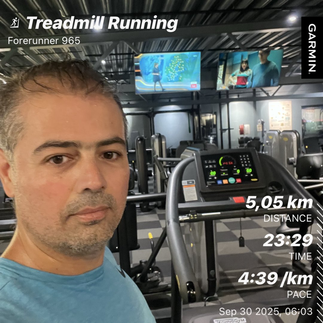 BashirMoustafa's tweet image. Morning Run 🏃🏻‍♂️🏃🏻‍♂️🏃🏻‍♂️ &amp;amp; September Miles ✌🏻
#run #runner #running