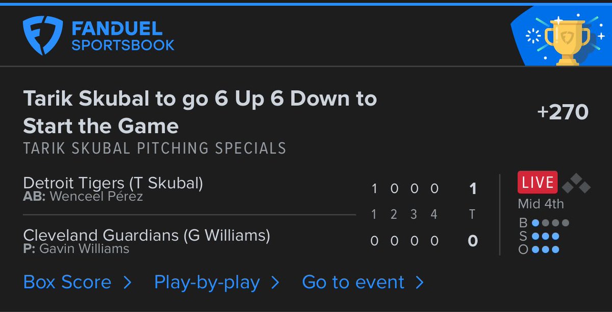 DavidParlays's tweet image. Someone explain how this cashed 😂

Manzardo hit a single bottom of the 2nd 🤨

#GamblingX #MLB #wildcardgame