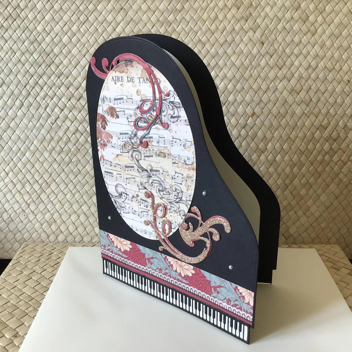 cardsallacarta's tweet image. With a choice of greeting finishes, a unique card for a pianist 🎹
Concert Grand Piano Handmade Card, Pianist Birthday Congratula by AllaCartaCards 
 etsy.me/42rfkLg 

#YourBizHour #womaninbizhour #shopetsy #ooak #musician