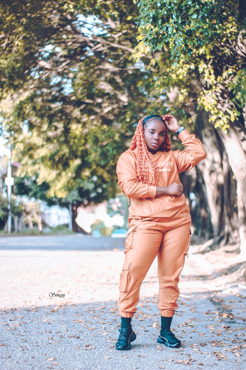SimiSimani's tweet photo. I shot and I shoot 🥰📸 https://t.co/UhtN56VZx7