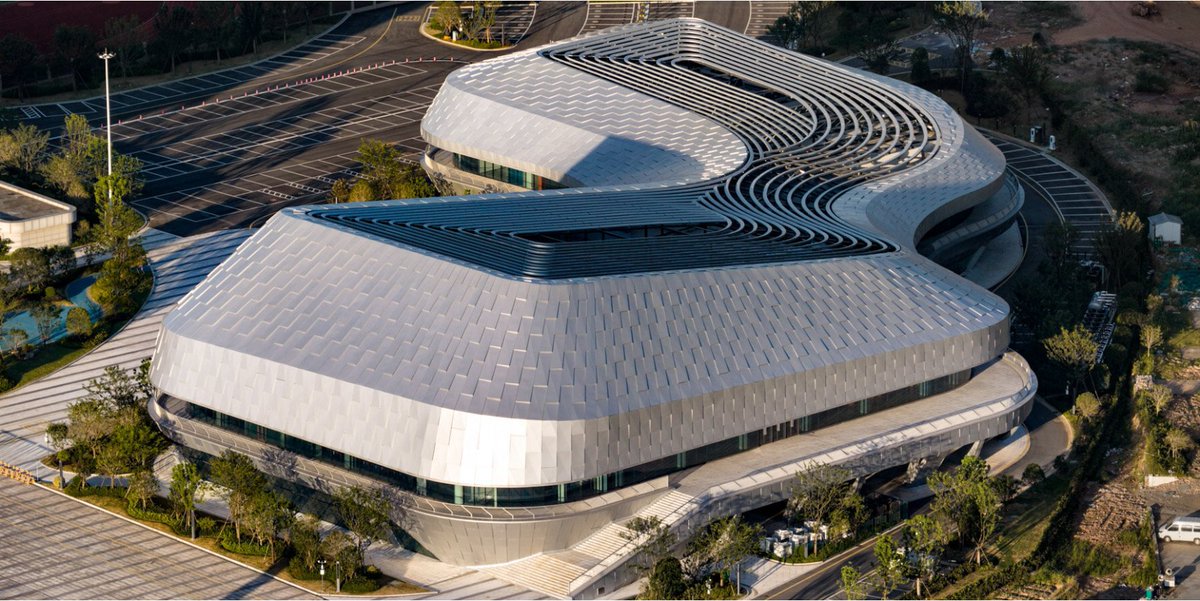 get_concert's tweet image. 3,000 unique panels. One seamless facade. ✨
LYCS Architecture’s Hushan Sports Park proves how parametric design + digital fabrication turn complexity into beauty. Hats off to the architects! 👏

na2.hubs.ly/H01lPmq0
#construction #architecture #parametricarchitecture