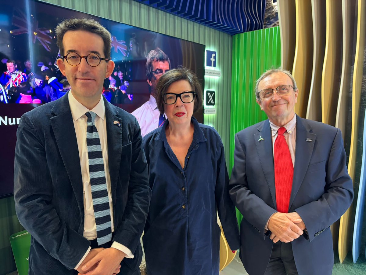 Always a pleasure to meet with <a href="/TheresaEurope/">Theresa Griffin</a>.  Thank you for your continued support for the Falkland Islands and our right to self-determination. #Falklands #LPC25 🇫🇰🇬🇧

<a href="/FalklandsGov/">Falkland Islands Gov</a> | <a href="/UKLabour/">The Labour Party</a>