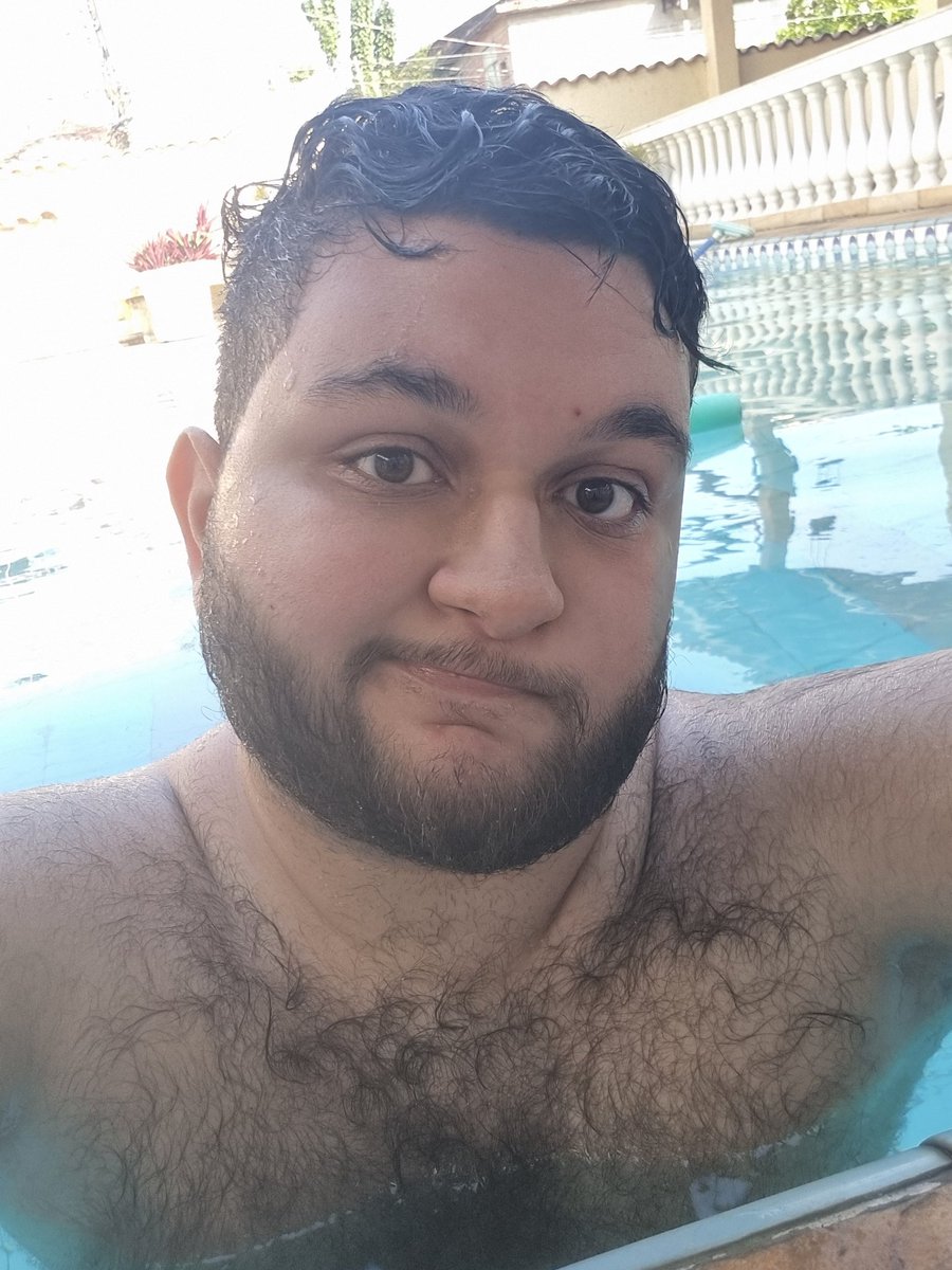 mfs_matheus's tweet image. Essa foto minha aqui na piscina de casa ficou muito boa 😎✌🏻