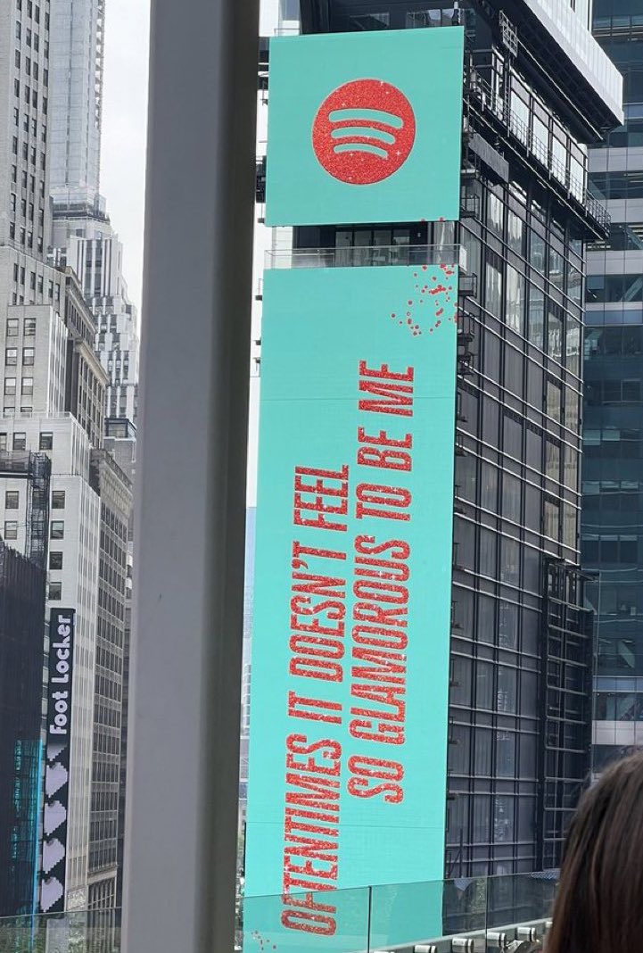 🚨| The lyric on the mirror at Taylor Swift's 'The Life of a Showgirl' Spotify Experience being promoted at Times Square! #TSTheLifeofaShowgirl

"Oftentimes it doesn't feel so glamorous to be me"