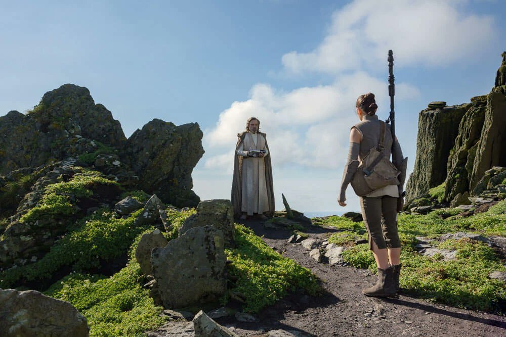 LesEchosdAhchTo's tweet photo. It seems pretty obvious to me !
#AhchTo
@rianjohnson ❤️ https://t.co/0U2kKDCvEM