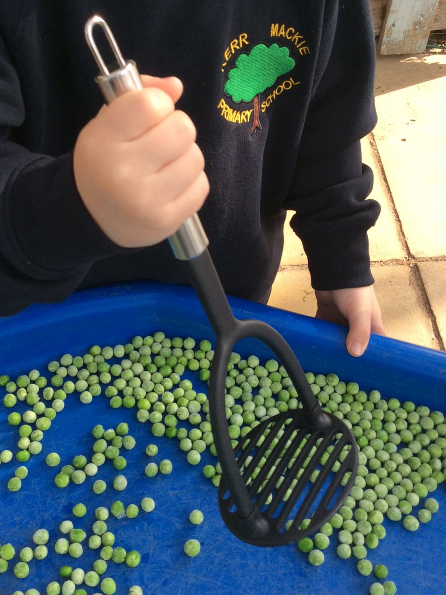 KerrMackiePS's tweet image. Reception were strengthening their hands, wrists and arms today, mashing up the frozen peas as a precaution  in case the evil pea was hiding amongst them. #qualitytexts #reception #enhancedprovision #outdoorprovision #supertato