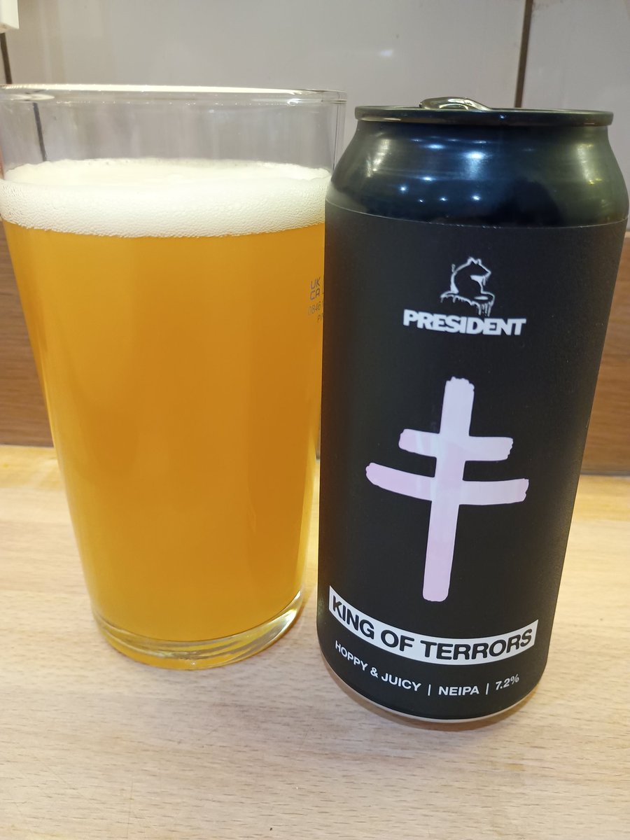ManCaveBeersPod's tweet photo. Still a sucker for a gimmicky can &amp; a masked rock band 🍻🤘 

Osset Brewery x President band 
King of terrors 
NEIPA
7.2% 

#beer https://t.co/IS2urJgNXs
