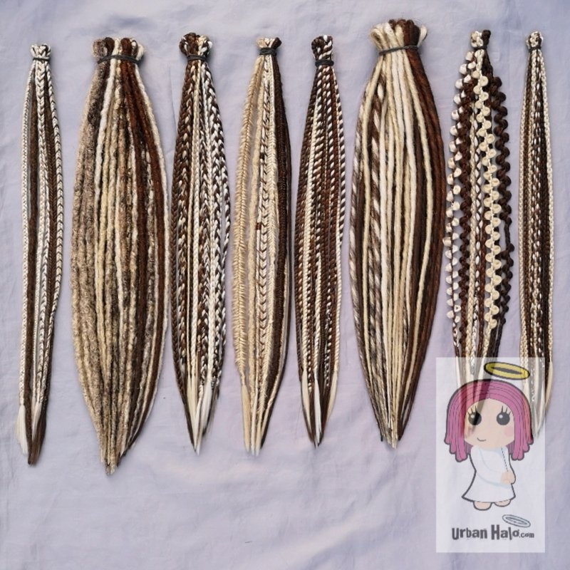 Urban_Halo's tweet photo. Sorry for the gap folx!
Let's kick back off with this gorgeous extra full head slim texture mix set!
A little bit of everything in a Boho brown/blonde combination.👌😇
#urbanhalouk #dreadlocks #dreads #locs #dreadextensions #blondedreads #dreadlovers #dreadlove #dreadlife #fyp https://t.co/PDxx0IJVPA