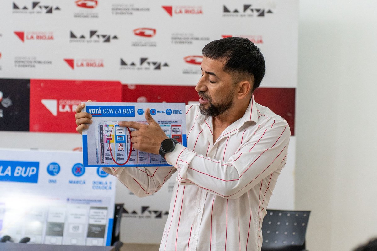 turquitomenem's tweet photo. ✅ Capacitación sobre Boleta Única de Papel y sistema electoral concurrente en el Estadio Mercado Luna.
🙌 Espacios claves para garantizar transparencia y preparación de cara al 26/10.
💪 Defendamos La Rioja acompañamos a Gaby y Ricky ❤️🇦🇷 https://t.co/fteQ5W5ebT
