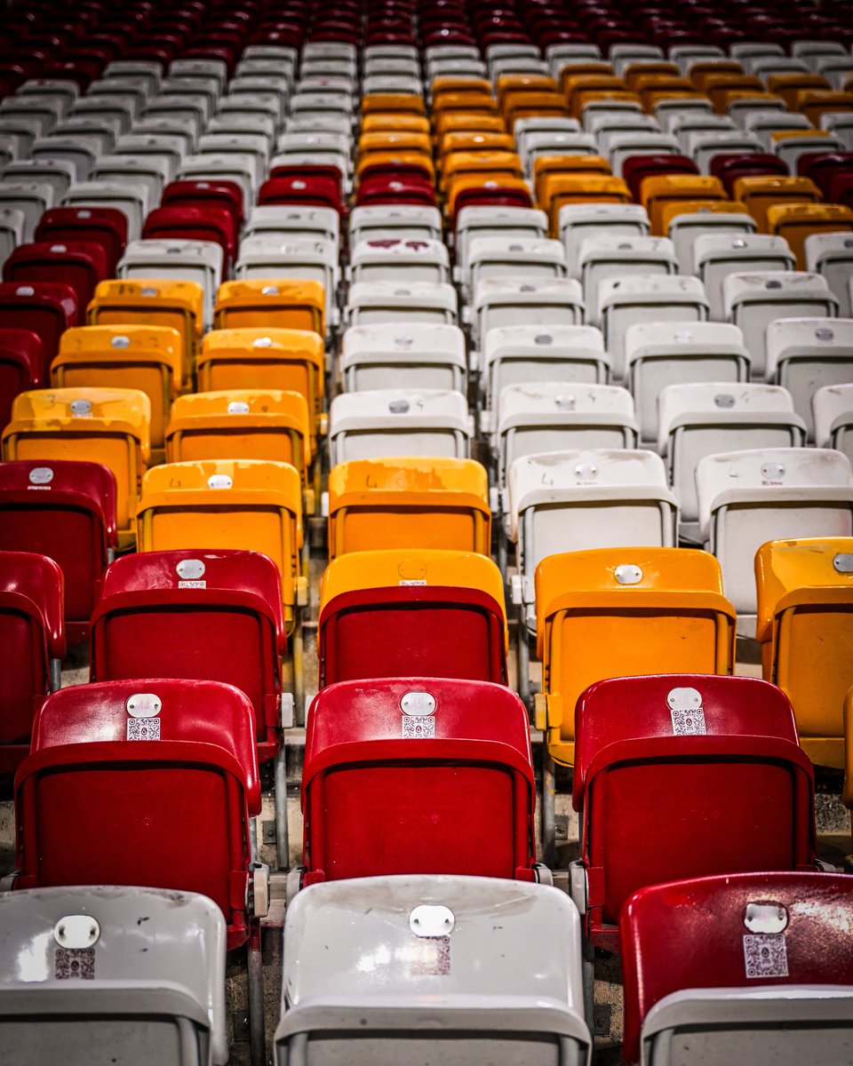 ChampionsLeague's tweet photo. 📍 Ali Sami Yen Spor Kompleksi

#UCL https://t.co/gdBzKvTqJq