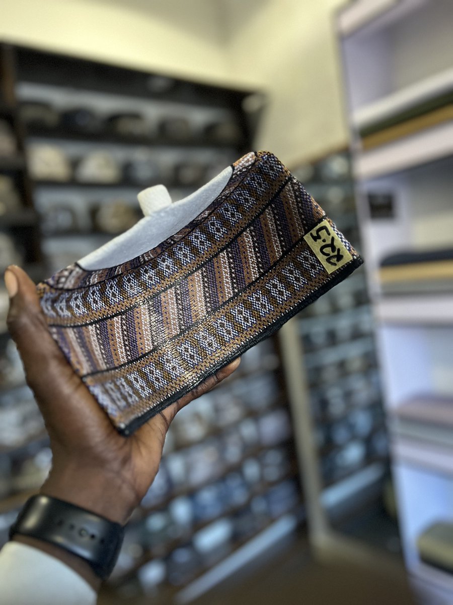 High-quality Bama Caps💥
Price: N30,000
📍 ShopB6 Chilla plaza Damaturu, Yobe State 
☎️07063976658,07030586576 
wa.me/2347063976658