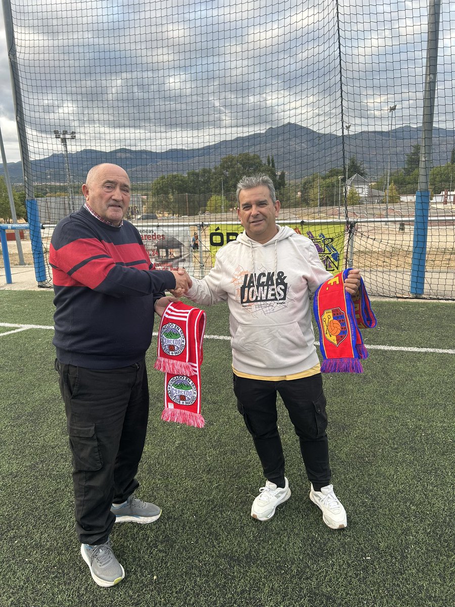 Este 5 de octubre la pasión del fútbol se vive en la Ciudad Deportiva Navafría. #moralzarzal 
⏰ 18:00h
⚽ Moralzarzal C.F. A vs <a href="/Cerceda_Cf/">Cerceda C.F</a> 
💪 Pasión, orgullo y rivalidad en estado puro
Ven y vive el derbi!

<a href="/rmarca_sierra/">RADIO MARCA MADRID SIERRA</a> 
#aupamoral ❤️💙
#visiotic <a href="/fisiocerceda/">Axis</a> #tacosalruedo