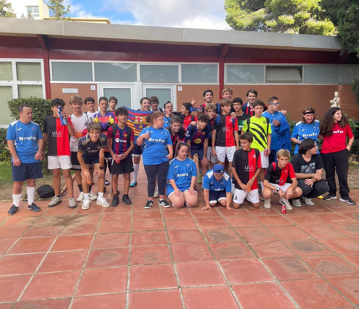 Aquest cap de setmana el nostre equip de futbol inclusiu va jugar un amistós amb un equip del Club Pàdua. Gran partit, tots s’ho van passar molt bé. Repetirem!