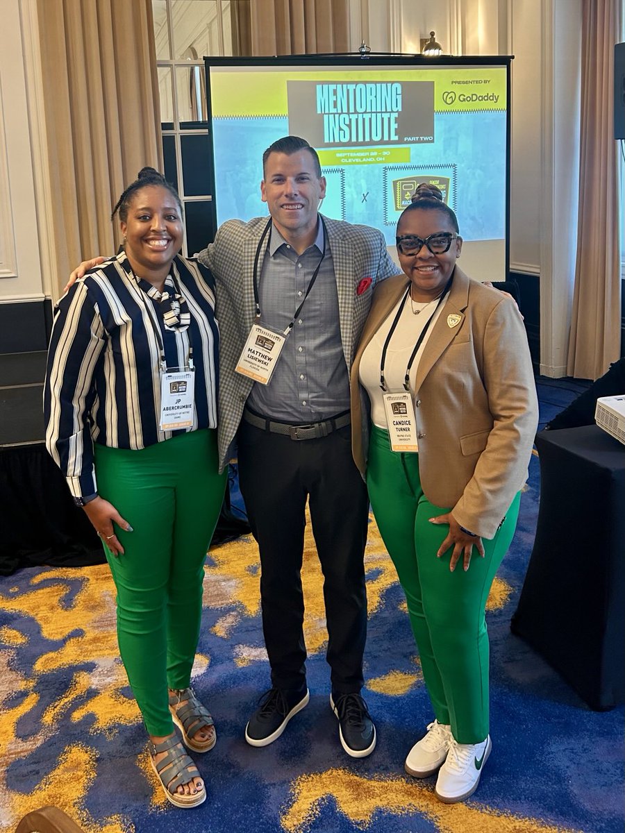 Huge shot out to these two outstanding colleagues ⁦<a href="/Just_JP_/">JP Abercrumbie</a>⁩ &amp; ⁦<a href="/ThatTurnergirl2/">Candice Lenise Turner Ph.D</a>⁩ I had the pleasure of serving on the planning committee with them for Part 1 of the ⁦<a href="/NACDA/">NACDA</a>⁩ Mentoring Institute. JP &amp; Candice are first class! #Elite #NACDA 👏