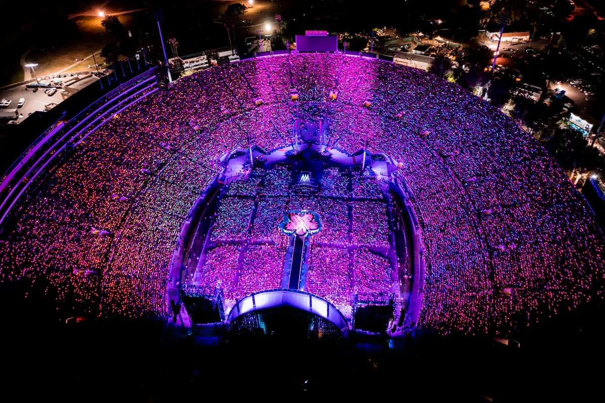 cairo1311's tweet photo. Nadie JAMÁS podrá superar el "Mañana Será Bonito Tour"

🤩 Esperamos con ansias el tour de Tropicoqueta! https://t.co/1LSQFT3nL6