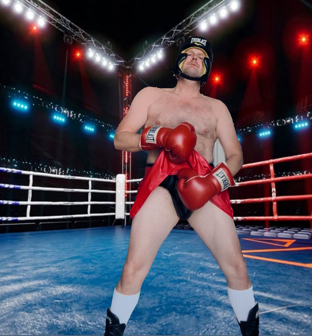 MaxFordBoxer's tweet photo. would you beat up a guy in a skirt ?! #leatherfetish #boxingfetish #boxingfantasy #gayjock #eroticboxing #meetfighters https://t.co/P96pIn1rGw