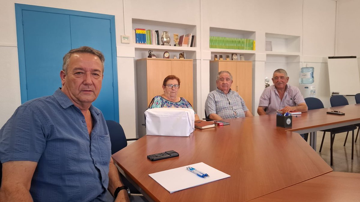 👉Hoy la vicepresidenta de la FAVCAC @lccolinaf y el vocal @cegarracarmelo20  han mantenido una reunión con las Asociaciones Vecinales de La Unión y Roche. 
👉En dicha reunión se han tratado diferentes problemas que afectan a los vecinos de ambas localidades. 
#juntossumamosmás