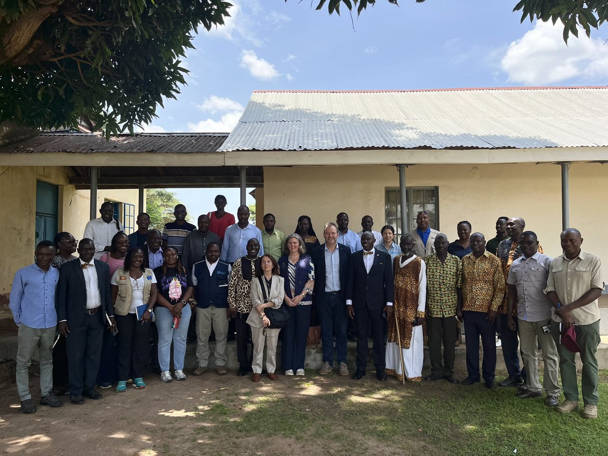As part of the EU-DK-UG #ForestPartnership, all partners have today visited Soroti to learn about @AICS_it’s project on improving forest cover &amp; livelihoods. Already great stakeholder cooperation - thank you <a href="/SorotiDLG/">SOROTI DISTRICT LOCAL GOVERNMENT</a>, <a href="/ItesoUnion/">Iteso Cultural Union</a>, @SOCADIDO, local NGOs, unions &amp; businesses 🤝
