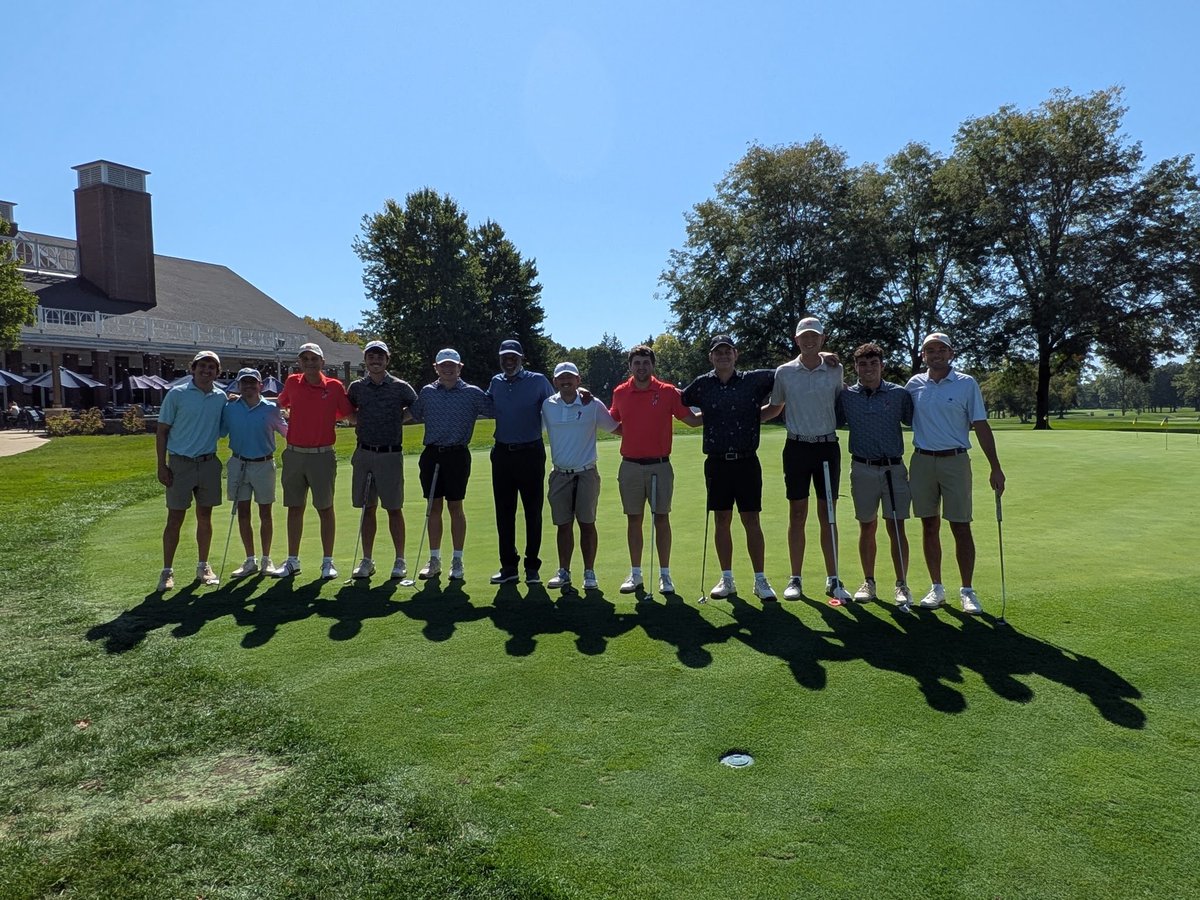 Wabash College Golf (@wabashgolf) on Twitter photo Wabash Men are everywhere! 
This weekend while practicing at Broadmoor Country Club, the team ran into Kevin Chavous ‘78. Always great to run into fellow Wabash Men. #WAF Wabash Men are everywhere! 
This weekend while practicing at Broadmoor Country Club, the team ran into Kevin Chavous ‘78. Always great to run into fellow Wabash Men. #WAF