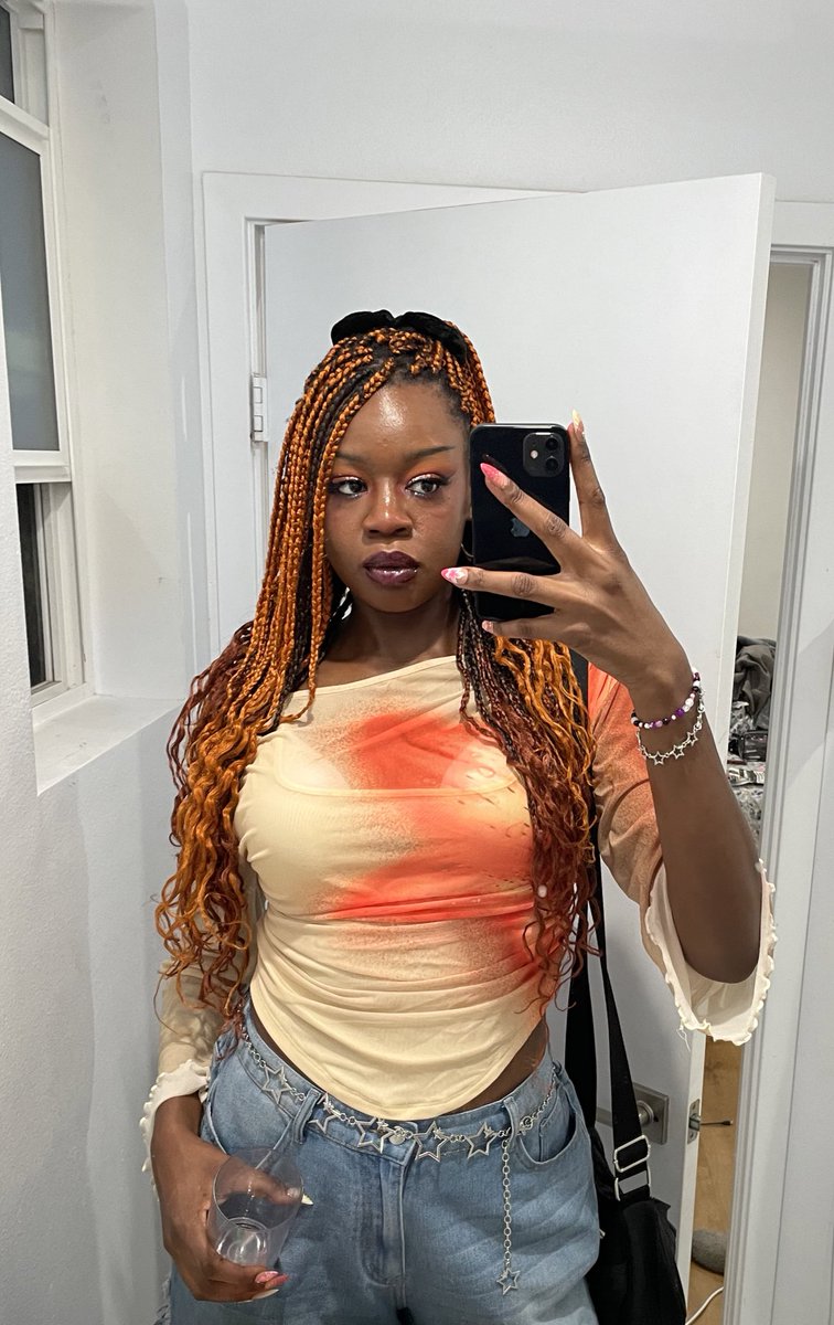 Abi 🌠🥀 tweet media