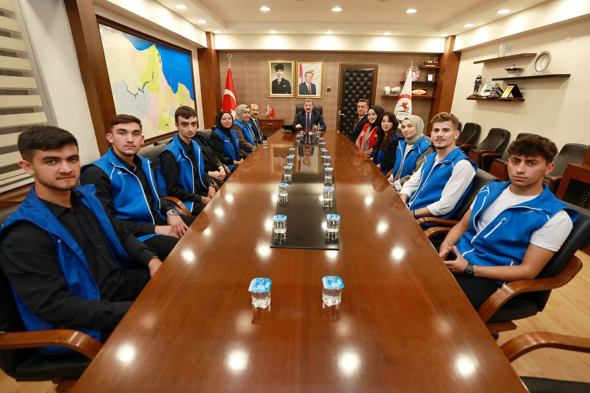 📍#Kavak Gençlik Merkezi Gönüllüleri İstiklal Madalyasının İzinde

📌Gençlik ve Spor İl Müdürü Feyzullah Dereci, #Kavak Gençlik Merkezi Müdürü Deniz Konak, Gençlik Lideri İrem Yayla ve Kavak #GençlikMerkezi gönüllüleri, Valimiz Sayın <a href="/orhantavli_/">Orhan Tavlı</a>'yı ziyaret etti.

📌Ziyarette,