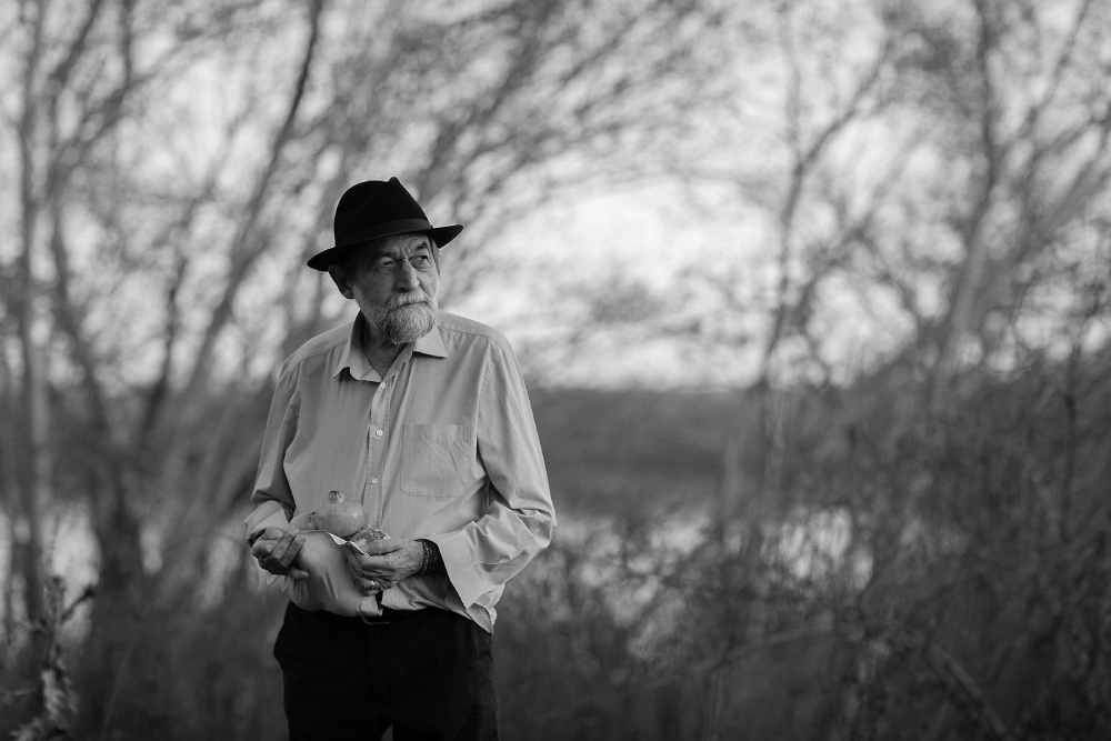 #Noticia 

Muere Pablo Guerrero, carismático cantautor y poeta extremeño, a los 78 años

Leer en:
lossonidosdelplanetaazul.com/2025/09/muere-…