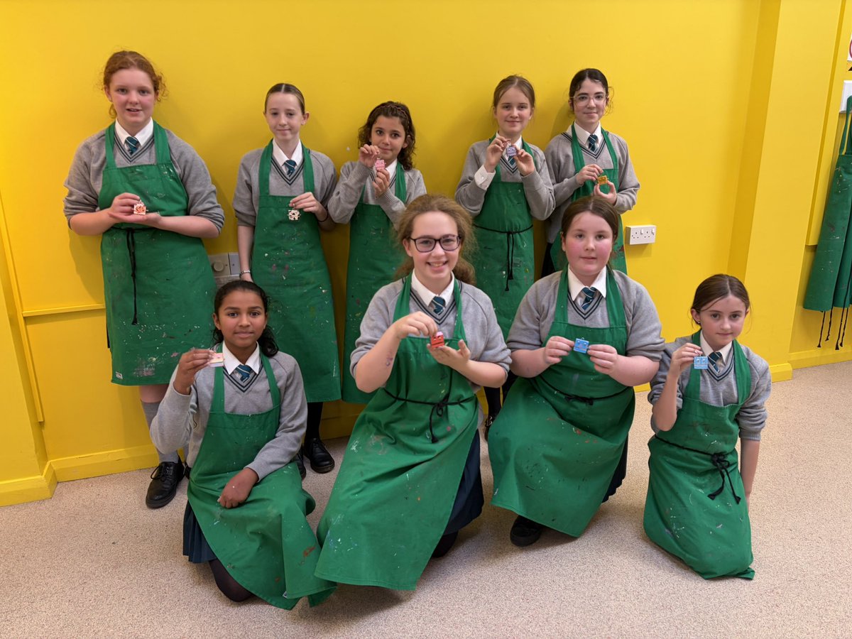 thornhill_td's tweet photo. Our Year 8 students have completed their workshop introduction with mini robot heads @ThornhillDerry super work everyone! https://t.co/V3Enr7SW9b