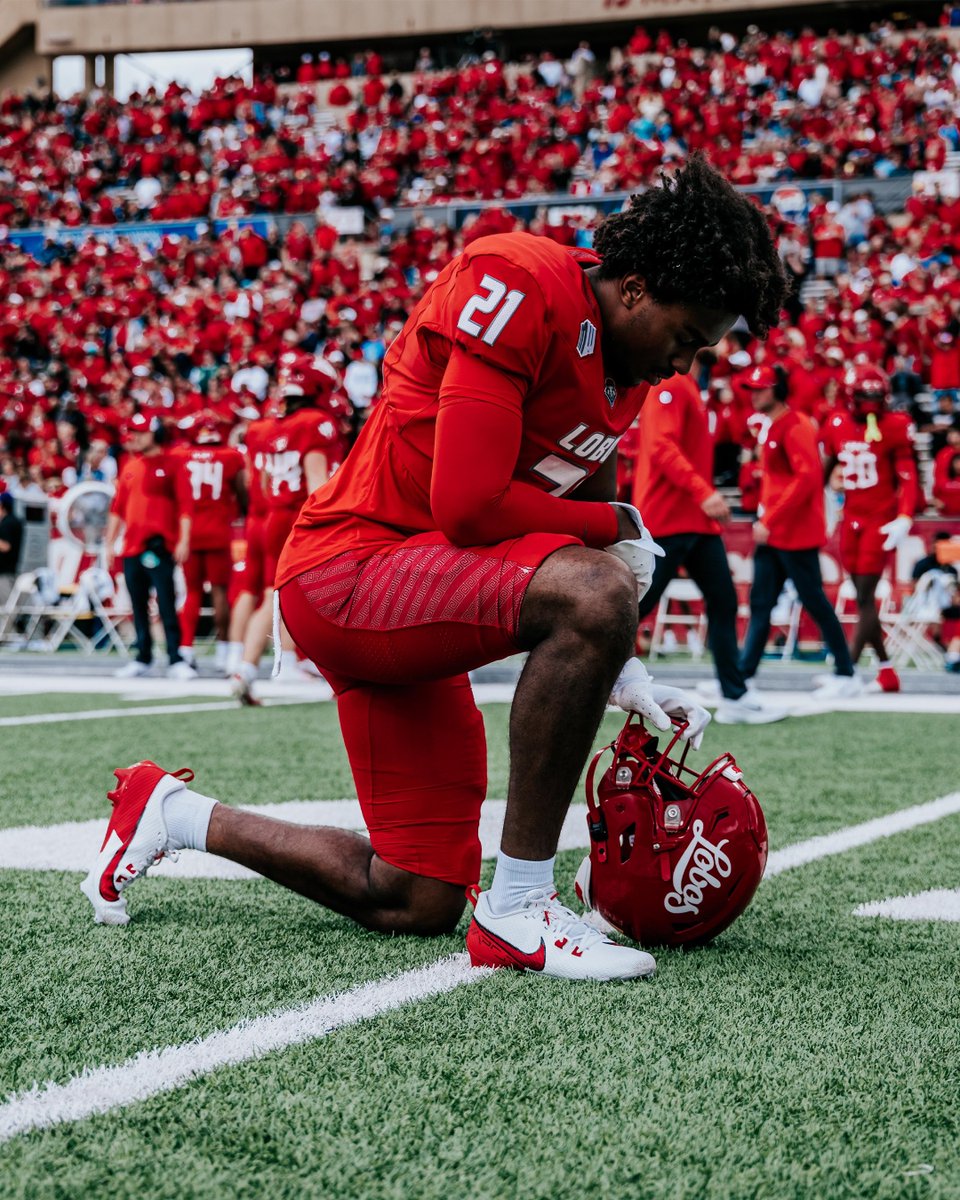 Rivalry Week: Scouts 🫡

Offense: <a href="/ray0iwai/">iwairay</a> 
Defense: <a href="/Keshawn_8/">crazy 8</a> 
Special Teams: <a href="/DerieceB/">Deriece Brown</a> 

#GoLobos | 🐺⬆️