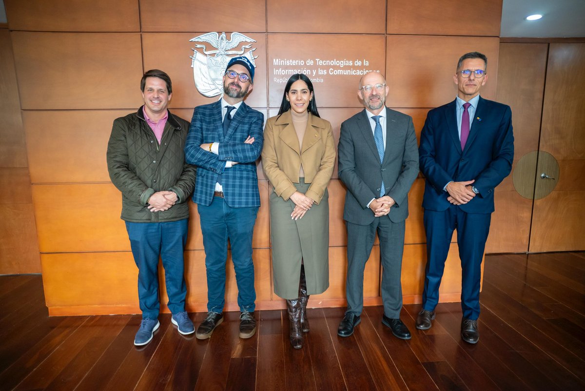 🇪🇺🤝🇨🇴La UE nos invitó a Bruselas al foro #GlobalGateway 2025 y nosotros desde Colombia los invitamos a Santa Marta para la cumbre UE-CELAC. Dos escenarios para seguir tejiendo alianzas que hacen de nuestro país un referente digital, social y humano en la región.

Los derechos