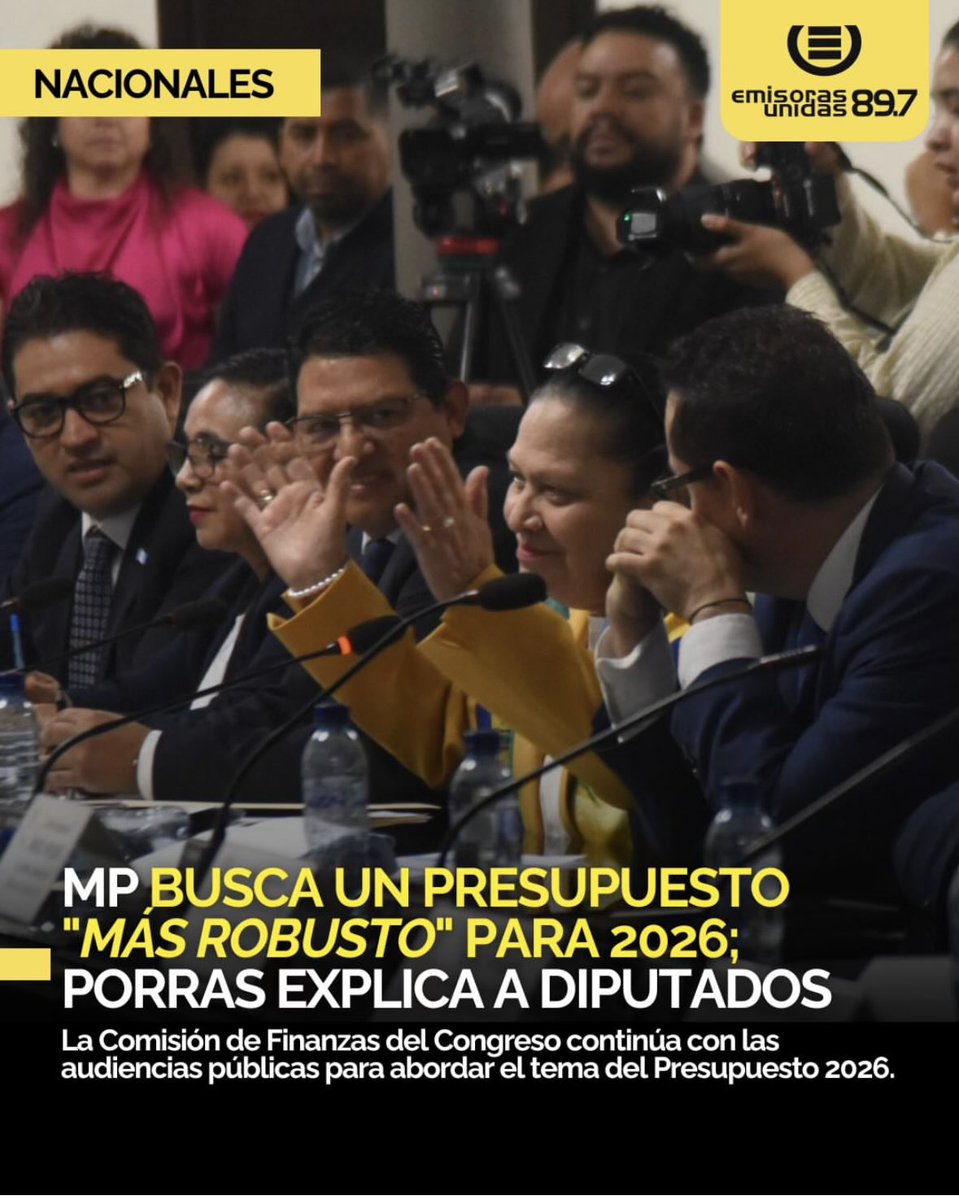 Nia “Comosiama” explicó a los diputrances que de no aprobarle el presupuesto que pide, puede desempolvar algunas investigaciones. 
Ah que tía Consuelo más picarona.