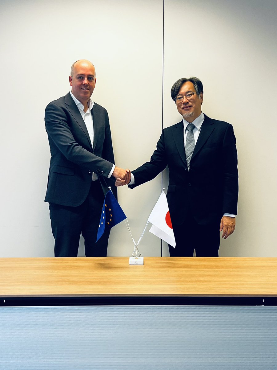 Dirk Jacobs (@dirkjacobseu) on Twitter photo Good exchange with Deputy Assistant Minister Takashi Hiranaka of <a href="/MAFF_JAPAN/">農林水産省</a> at the <a href="/JapanMissionEU/">Mission of Japan to the EU 🇯🇵🇪🇺 5⃣0⃣</a> about common challenges of 🇯🇵 and 🇪🇺 food and drink manufacturers. Good exchange with Deputy Assistant Minister Takashi Hiranaka of <a href="/MAFF_JAPAN/">農林水産省</a> at the <a href="/JapanMissionEU/">Mission of Japan to the EU 🇯🇵🇪🇺 5⃣0⃣</a> about common challenges of 🇯🇵 and 🇪🇺 food and drink manufacturers.