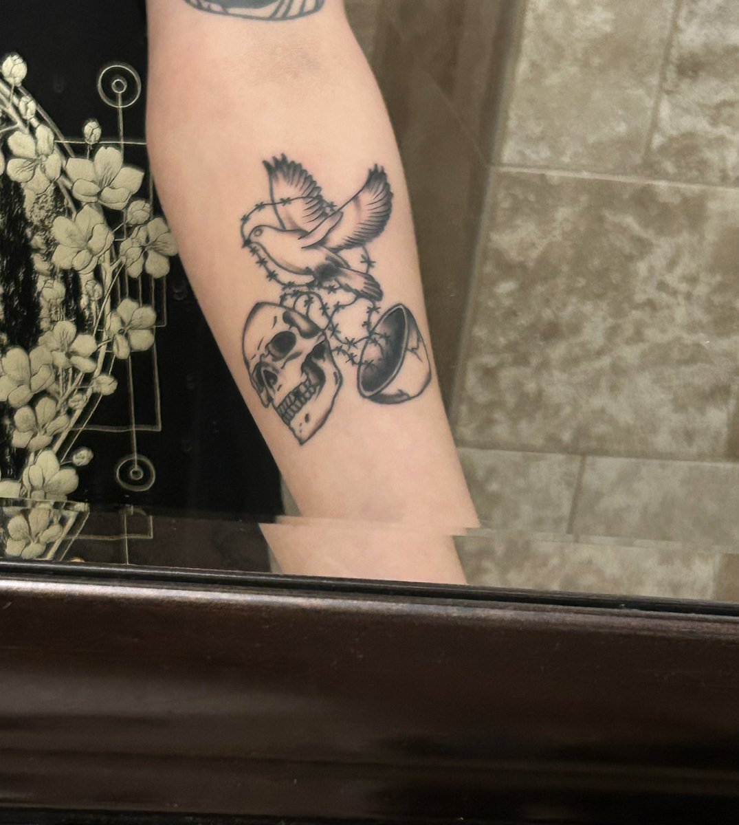 nico/spooky ☆ MET HAWK tweet media