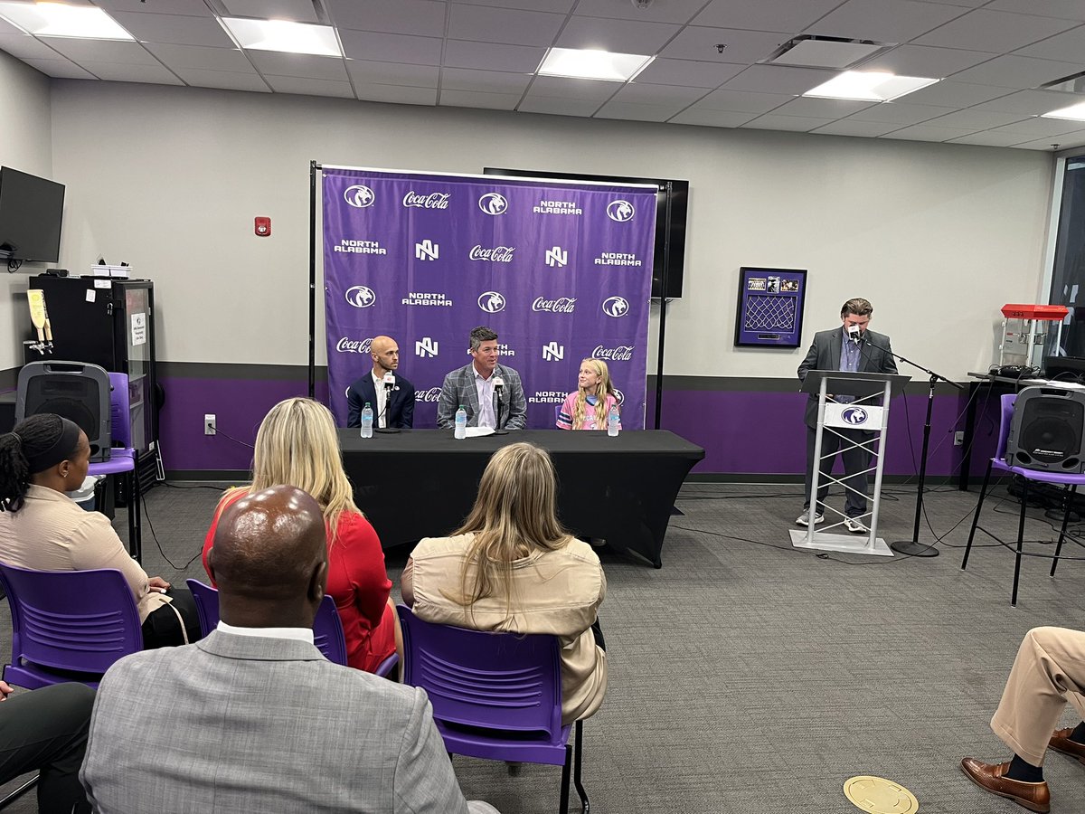 Max Cohan tweet media