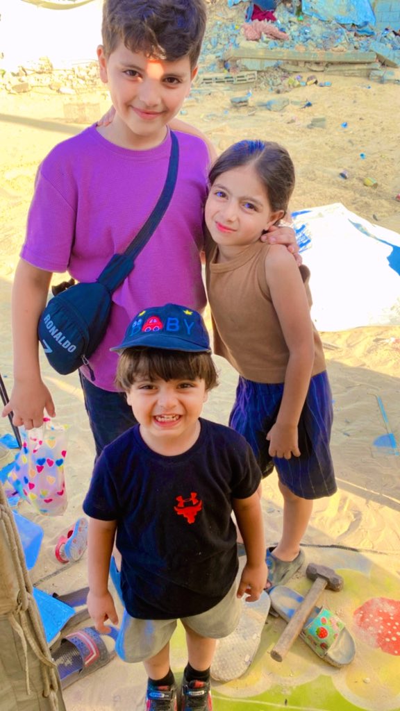 Support my children to survive the genocide
‼️‼️
We haven't received any donations for two days!!! 😔 💔

Lately, I feel like I'm talking to myself! No one is interacting with me, and I'm not receiving donations. Now we've been expelled from Gaza City and have set up our tents in