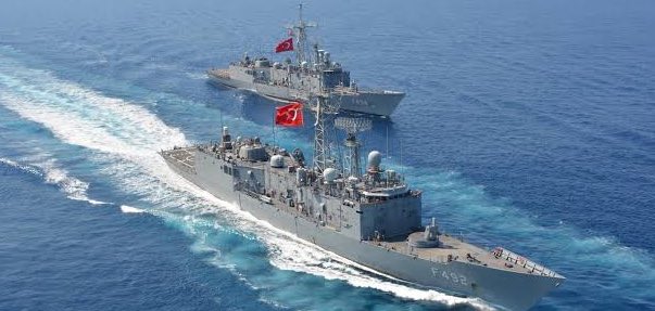 OkcularTepesi13's tweet photo. Türk 🇹🇷 ordusu, Sumud yardım filosunu iki savaş Gemimiz ve Havada sihalarla koruyoruz. İspanyol ve İtalyan savaş gemileri de bölgede bulunuyor. 
#MyAgendaSumud
#Liverpool https://t.co/K7aXZ1NDGr