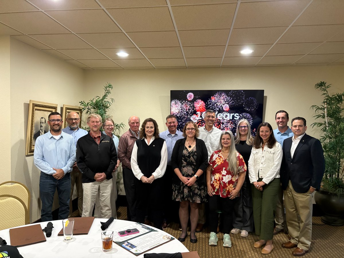 Please join us in celebrating Shannon Schlecht's 10-year anniversary as Executive Director of AURI! Under his leadership, AURI has continued to grow, innovate and drive impact across Minnesota’s agricultural and food sectors.