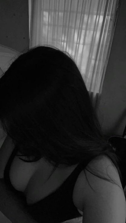 تدز مقاطع ومصداقية واشتراكها بسعر حلو 🙈🔥
حسابها: <a href="/mriul_/">العمه ميمي🥵</a>