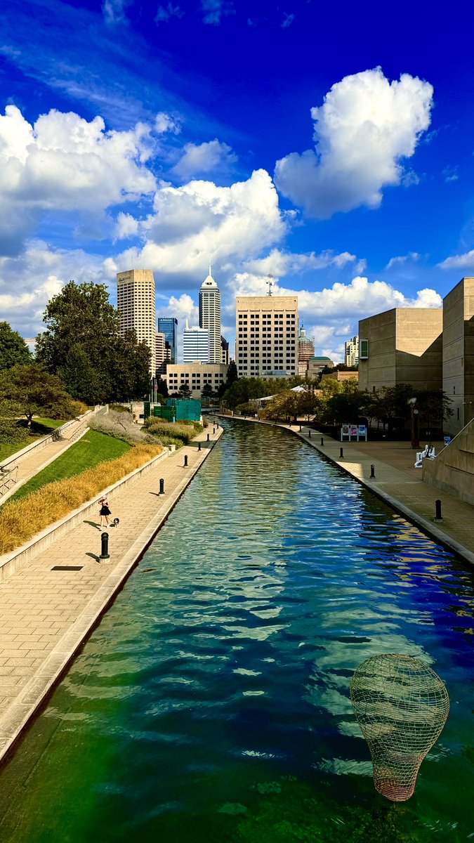 ChrisMH91's tweet image. Downtown Indianapolis #fyp #chrismh91 #chrishutchinson #indianapolisindiana #downtown