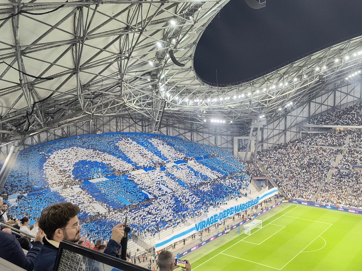 StanTouchot's tweet photo. Virage Nord / Virage Sud.
Toujours imbattables https://t.co/uXmLF2BM8N