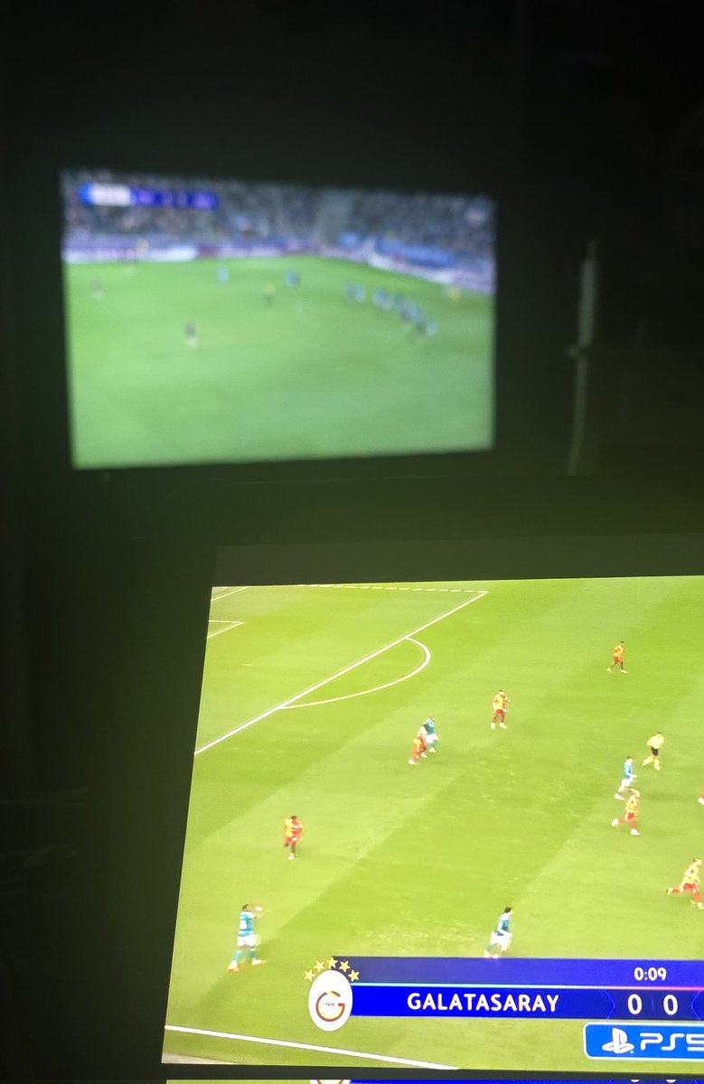 sonsindaeyo's tweet image. #multitasking