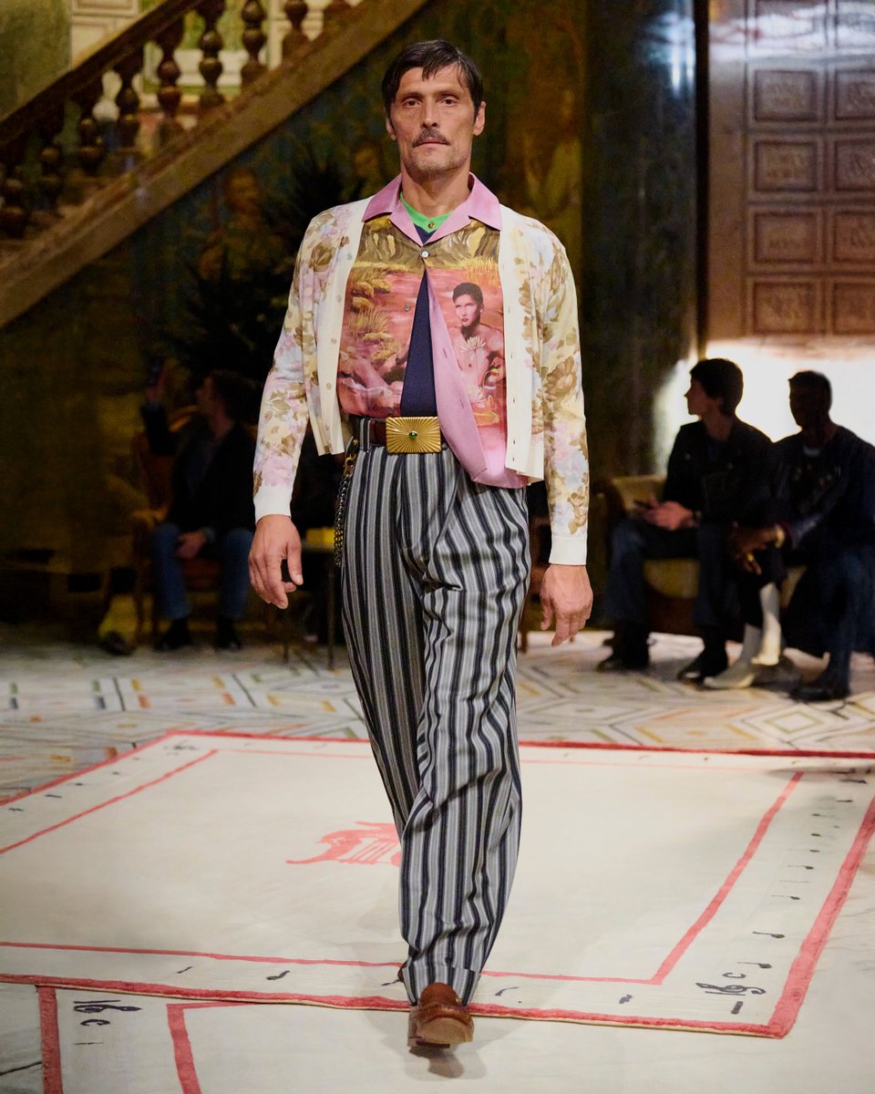 Versace's tweet image. Spring Summer 2026 — unveiled at the Pinacoteca Ambrosiana, Milan.

Creative Direction by Dario Vitale.