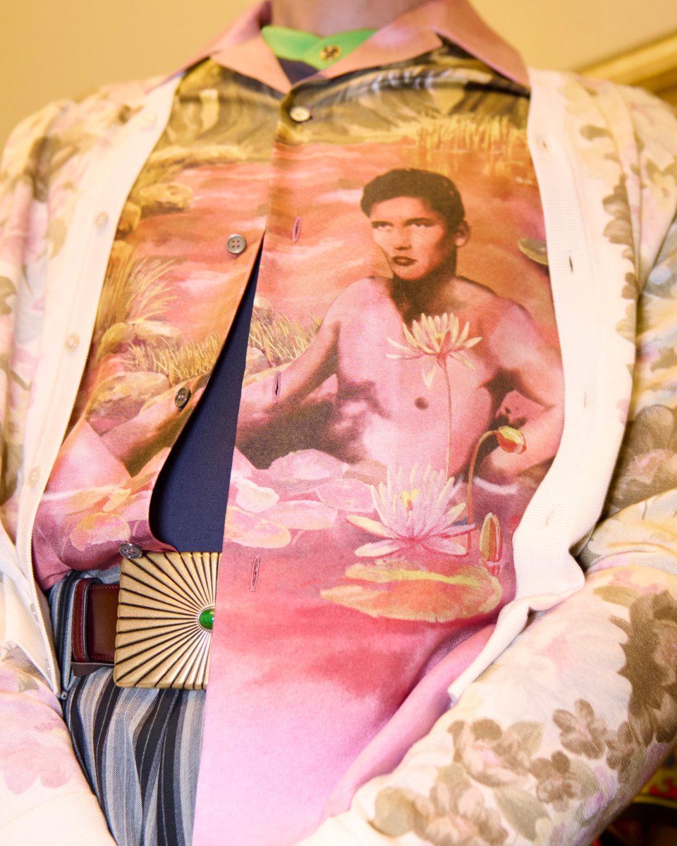 Versace's tweet image. Spring Summer 2026 — unveiled at the Pinacoteca Ambrosiana, Milan.

Creative Direction by Dario Vitale.