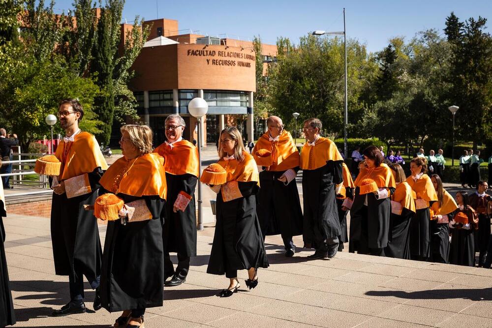 Docentes de la Facultad de #TrabajoSocial de #Cuenca participaron en el acto académico de apertura del curso 2025-2026 desarrollado en la sede de Albacete de la <a href="/uclm_es/">Universidad de Castilla-La Mancha</a> 

Se celebra el 40 aniversario de la creación de nuestra Universidad como institución académica en la región